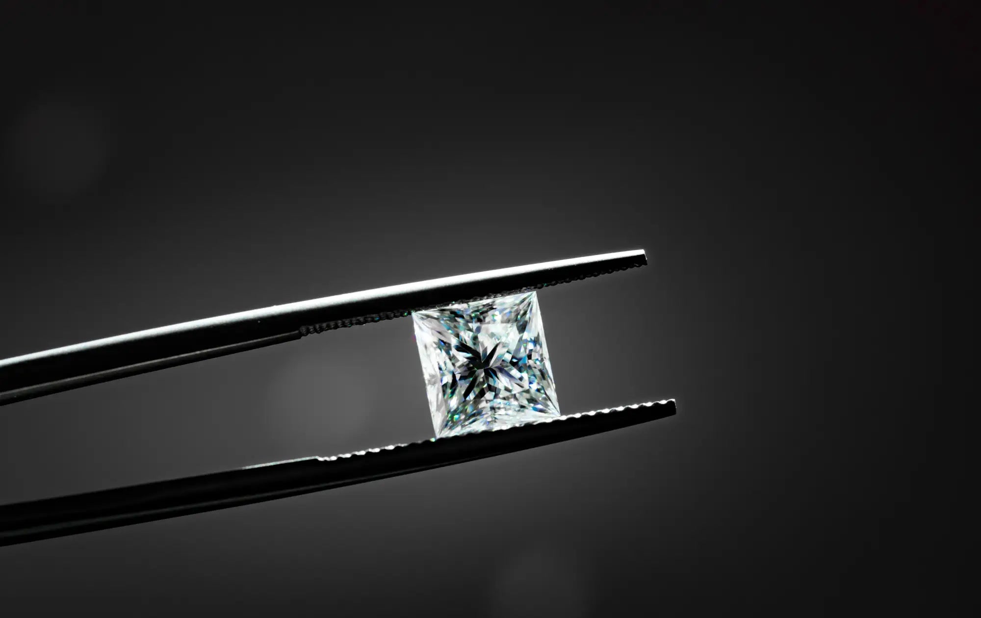 Diamond selection at VYOR Diamond Lab