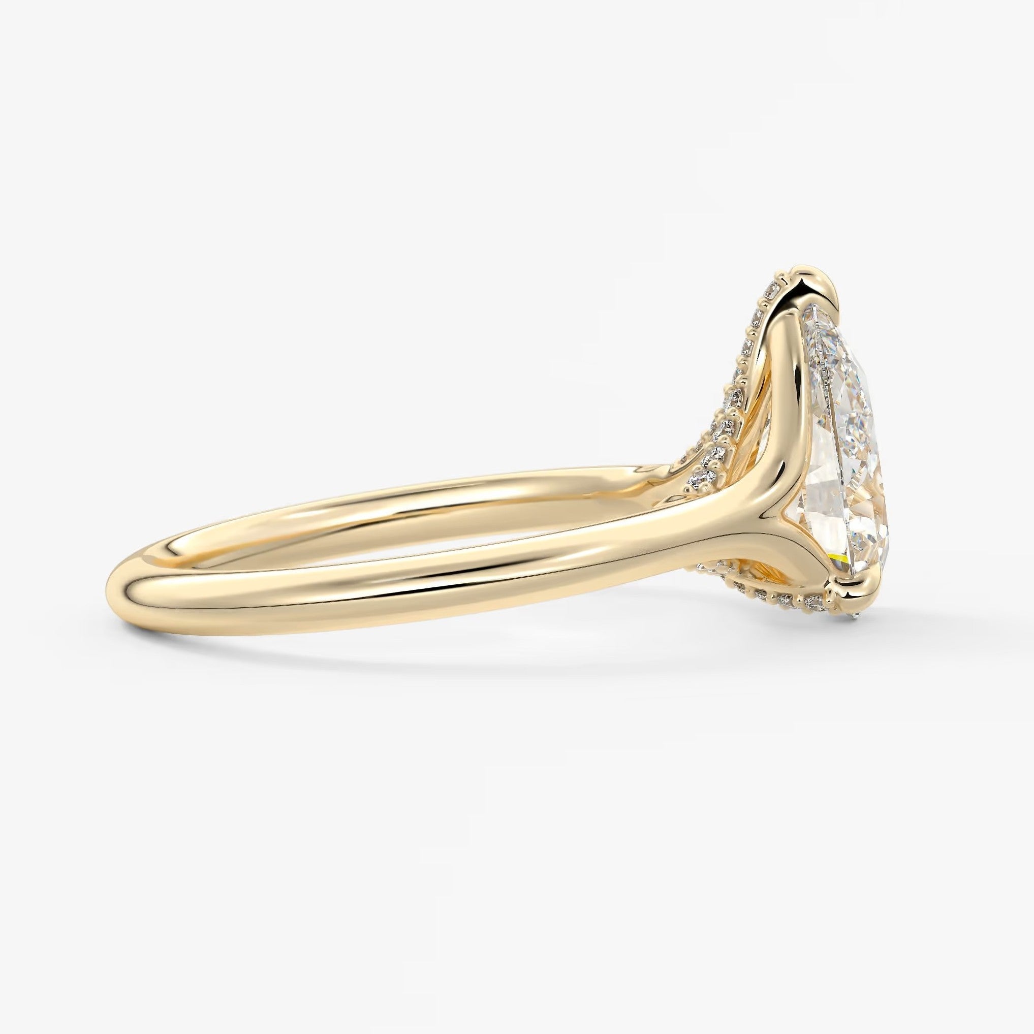 Cassia – pear solitaire with hidden pavé