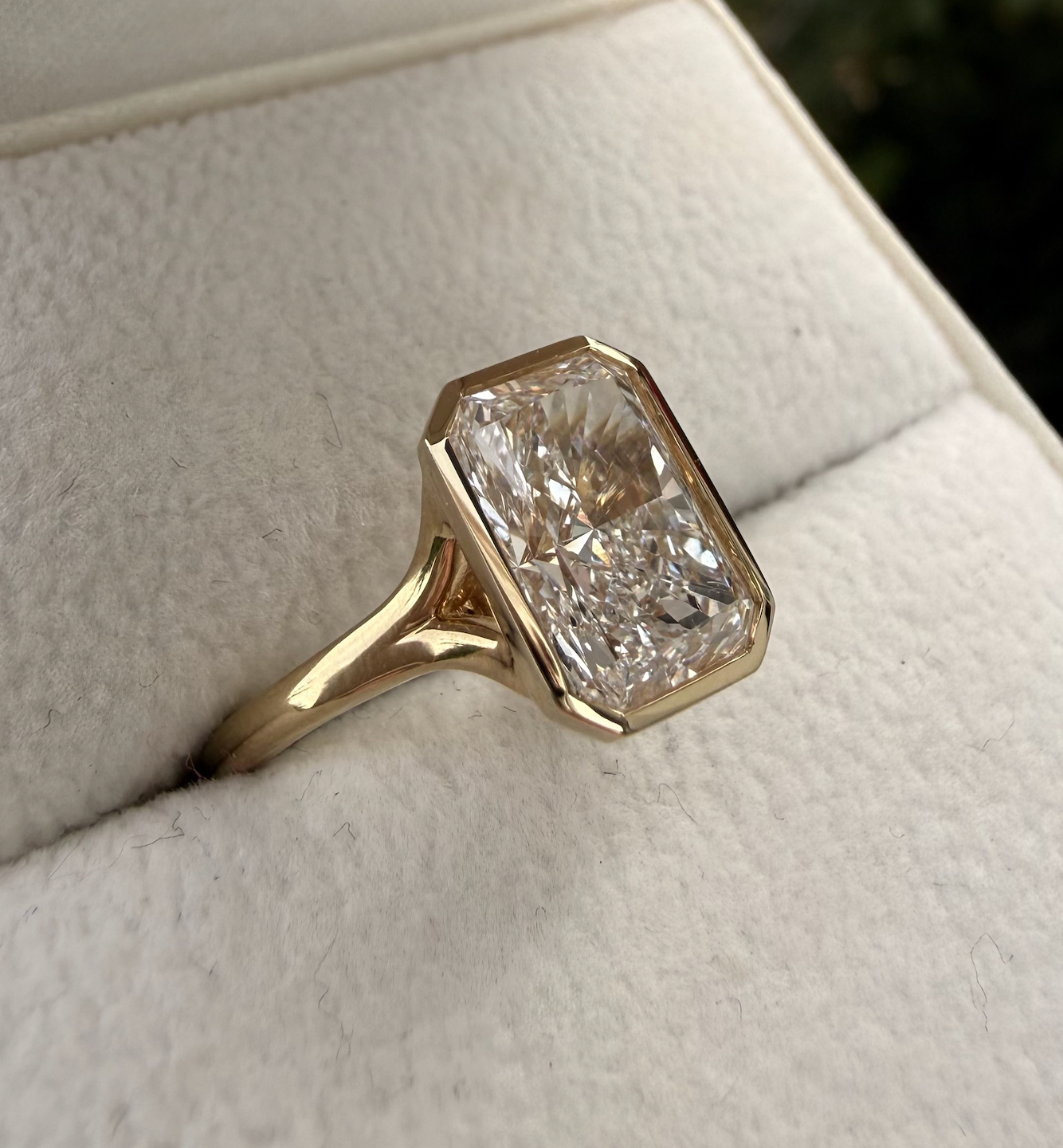 Aeris Radiant 3.07ct lab diamond engagement ring