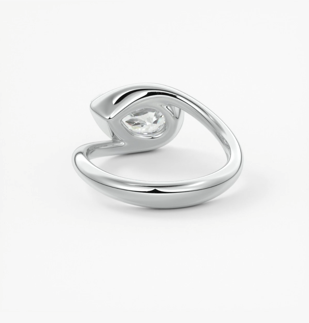 The flow – pear engagement ring