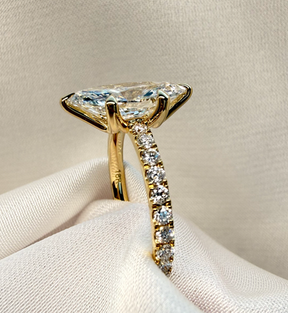 Aura Glide Marquise 18k Yellow Gold Engagement Ring