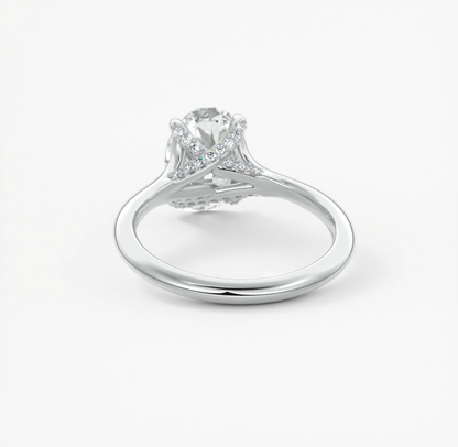 Cassia – oval solitaire with hidden pavé