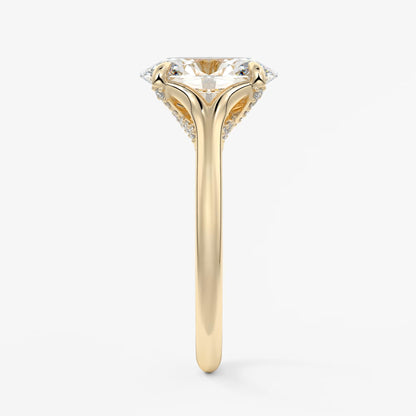 Cassia – oval solitaire with hidden pavé