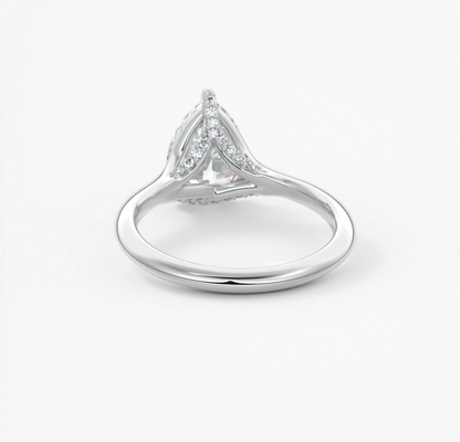 Cassia – pear solitaire with hidden pavé