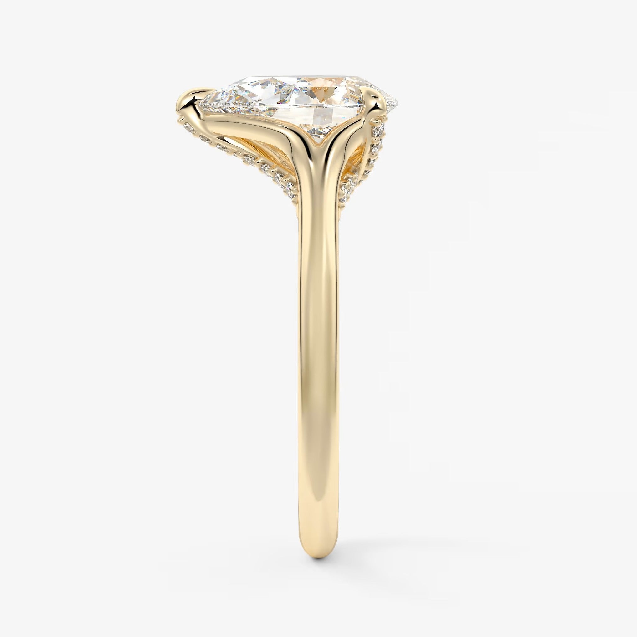 Cassia – pear solitaire with hidden pavé