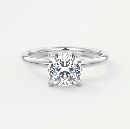 Princess cut diamond engagement ring in white gold.