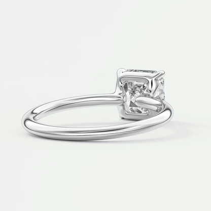 Princess cut diamond engagement ring in white gold.