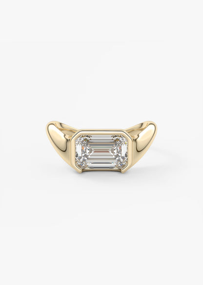 Lyra east-west emerald half bezel lab diamond engagement ring – 2.46ct f vvs1 | 18k yellow gold