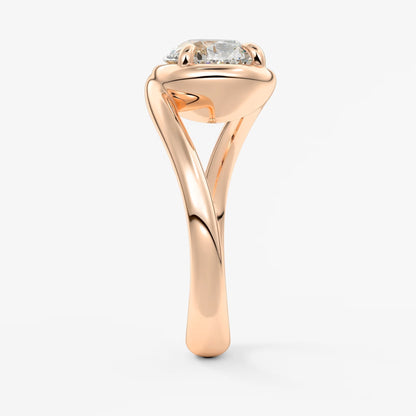 The flow – pear engagement ring