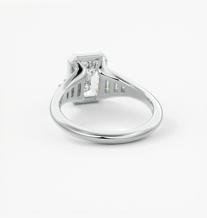Véda emerald heirloom – seven-stone graduated baguette ring