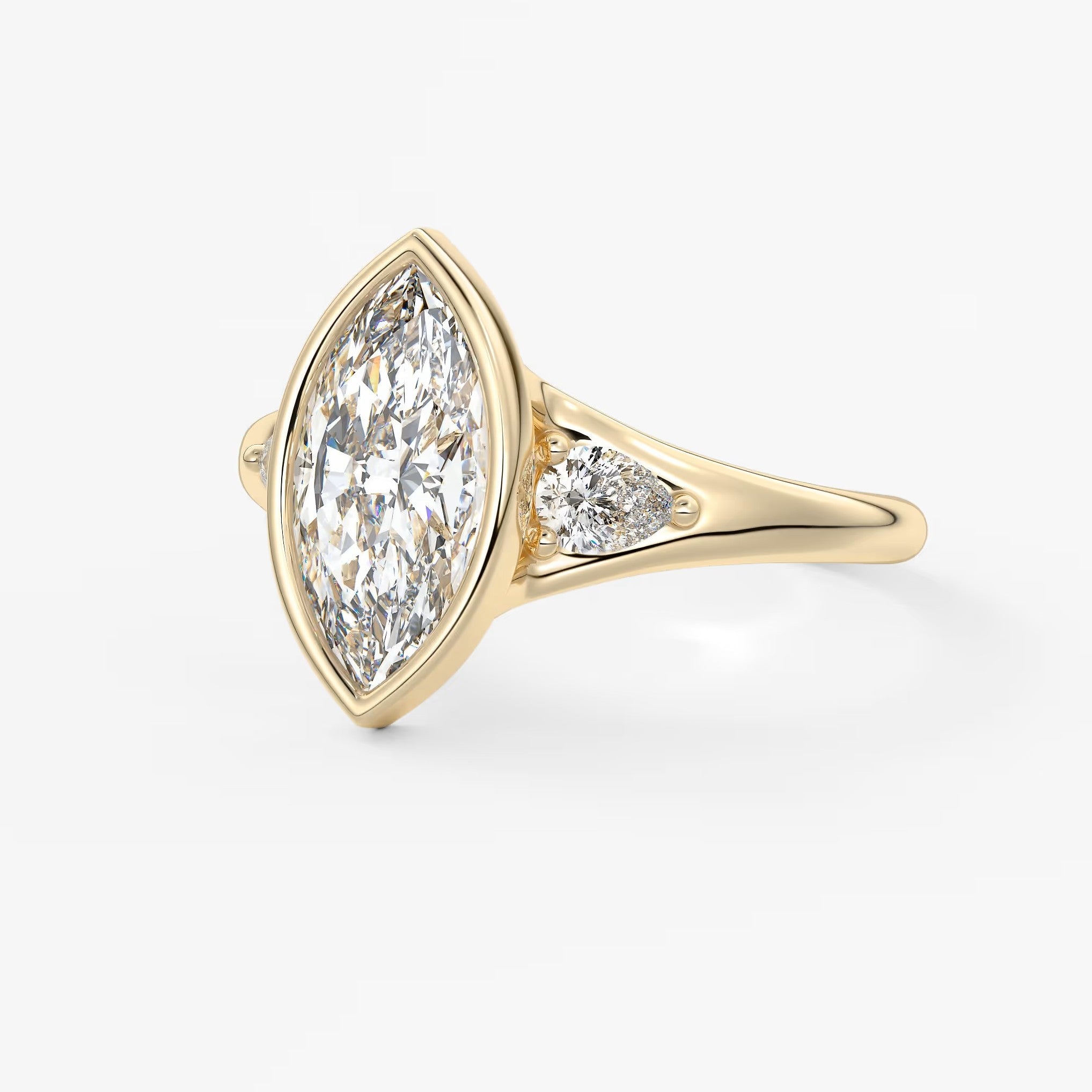 Véda trilogy – marquise with pear side stones