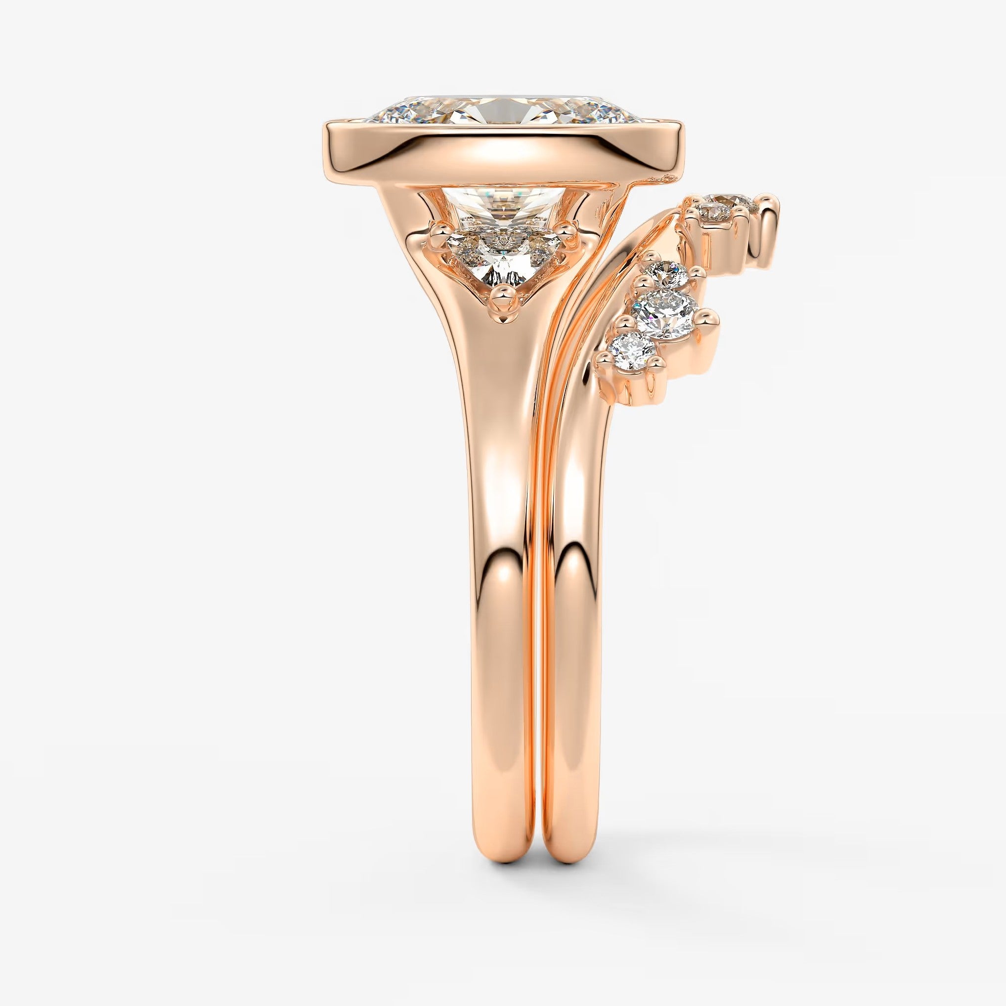 Véda trilogy – oval with trillion side stones