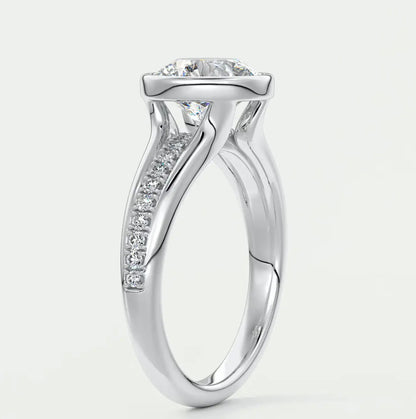 Custom made neriah round bezel engagement ring | split shank design | diamond lab