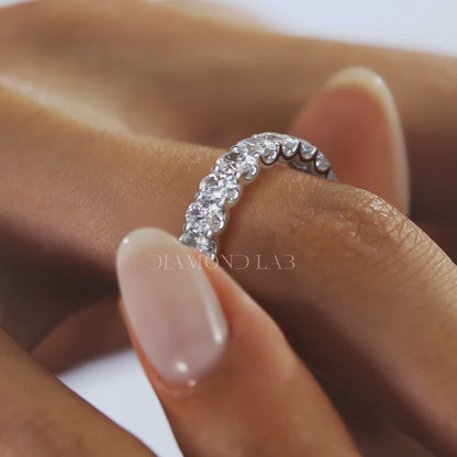 Aurelia Oval Eternity Band 4mm – Lab-Grown Diamond or Moissanite