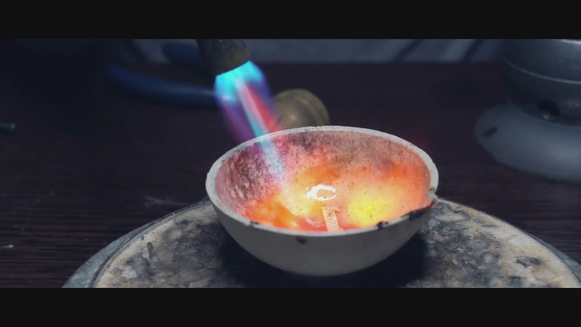 Load video: Ring creation process video by VYOR Diamond Lab