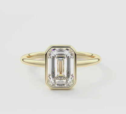 Véda Emerald Bezel Engagement Ring – Lab Diamond or Moissanite